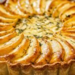 Étapes de préparation de la tarte soleil au fromage avant cuisson