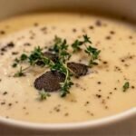 Ingrédients frais pour sauce aux truffes maison