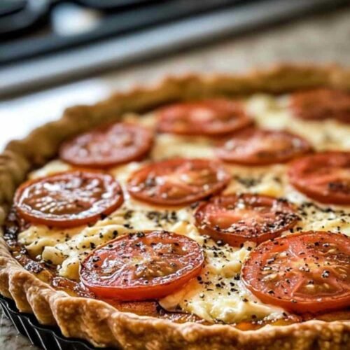 Préparation de la garniture au thon pour tarte salée
